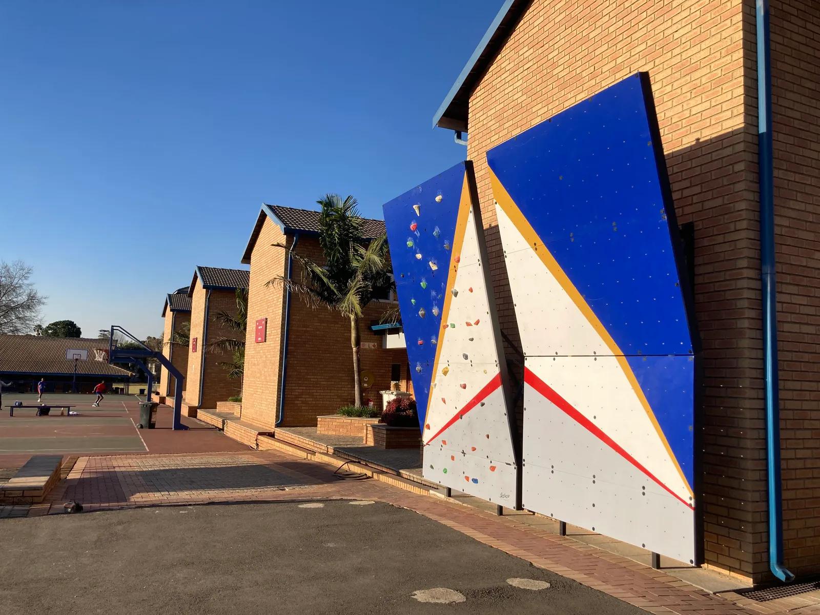 School climbing wall - outdoor installation